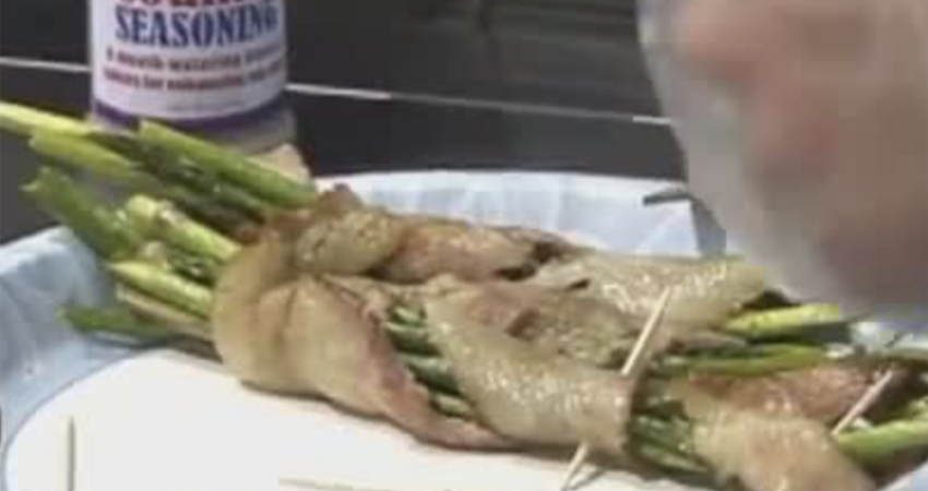 Grilled Asparagus Wrapped in Bacon